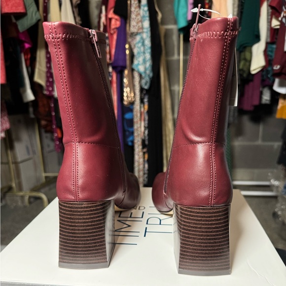 Time and Tru stretch boot - Picture 4 of 5